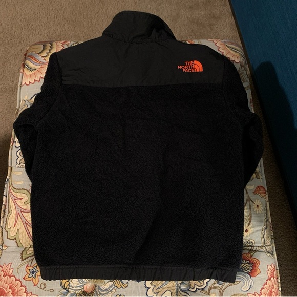 The North Face Boys Polartec Recycled Jacket Black Size Small - Picture 11 of 11